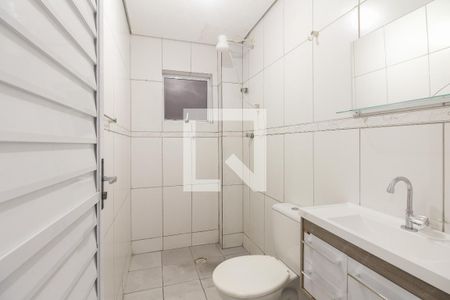 Banheiro  de kitnet/studio para alugar com 1 quarto, 38m² em Alto do Pari, São Paulo