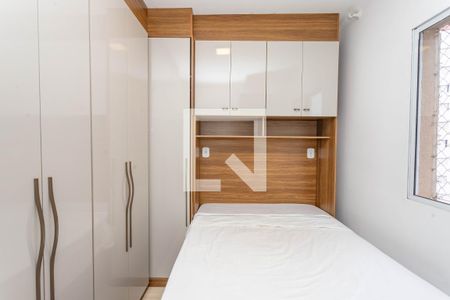 Quarto 1  de apartamento para alugar com 2 quartos, 43m² em Jardim Canhema, Diadema