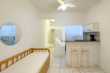 Sala/Quarto de apartamento para alugar com 1 quarto, 33m² em Copacabana, Rio de Janeiro