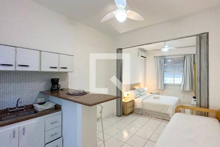 Sala/Quarto de apartamento para alugar com 1 quarto, 33m² em Copacabana, Rio de Janeiro