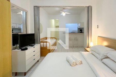 Sala/Quarto de apartamento para alugar com 1 quarto, 33m² em Copacabana, Rio de Janeiro