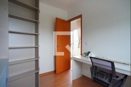 Quarto 2 de apartamento para alugar com 2 quartos, 44m² em Morro Santana, Porto Alegre