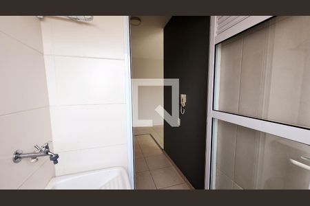 Cozinha e Área de Serviço de apartamento para alugar com 2 quartos, 56m² em Vila Municipal, Jundiaí