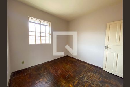 Quarto 1 de casa para alugar com 2 quartos, 50m² em Jardim Industrial, Contagem