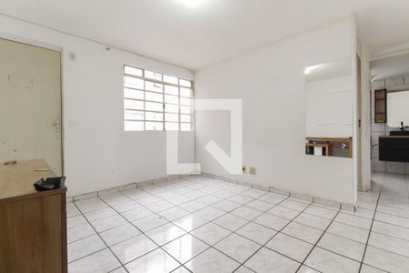 Sala de apartamento para alugar com 2 quartos, 48m² em Conjunto Residencial José Bonifácio, São Paulo