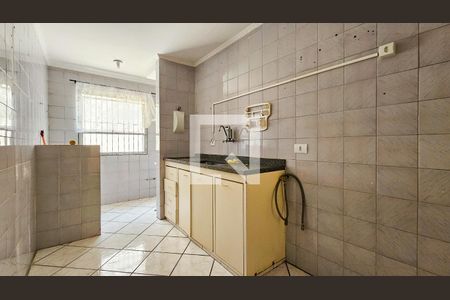 Cozinha de apartamento à venda com 2 quartos, 68m² em Vila do Castelo, São Paulo