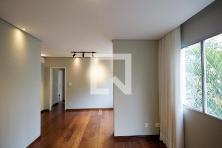 Sala de apartamento para alugar com 3 quartos, 100m² em Santo Antônio, Belo Horizonte