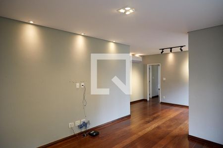 Sala de apartamento para alugar com 3 quartos, 100m² em Santo Antônio, Belo Horizonte