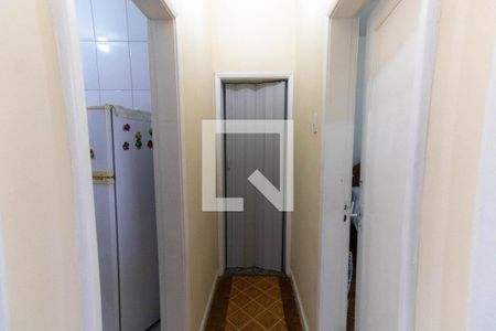 Corredor  de apartamento à venda com 3 quartos, 120m² em Santa Rosa, Niterói