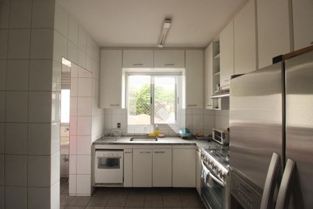 Cozinha  de apartamento à venda com 4 quartos, 138m² em Santo Antônio, Belo Horizonte