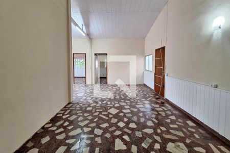 Sala de casa para alugar com 3 quartos, 250m² em Piratininga, Niterói