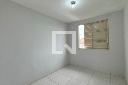 Quarto 2 de apartamento para alugar com 2 quartos, 60m² em Jardim Julio, Barueri