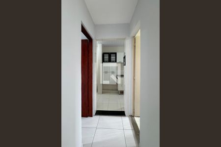 Corredor de apartamento para alugar com 2 quartos, 60m² em Jardim Julio, Barueri