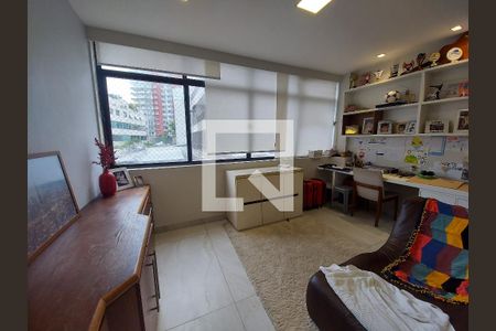 Quarto de apartamento à venda com 4 quartos, 175m² em Barra da Tijuca, Rio de Janeiro