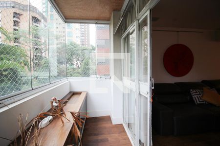 Varanda de apartamento para alugar com 3 quartos, 178m² em Itaim Bibi, São Paulo