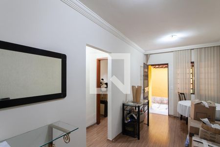 Sala de casa à venda com 3 quartos, 96m² em Santa Monica, Belo Horizonte