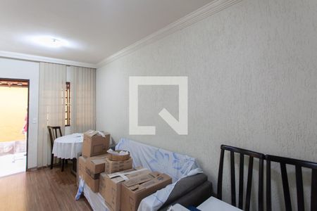 Sala de casa à venda com 3 quartos, 96m² em Santa Monica, Belo Horizonte