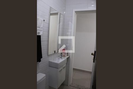 Banheiro de casa para alugar com 4 quartos, 180m² em Jardim Presidente Dutra, Guarulhos