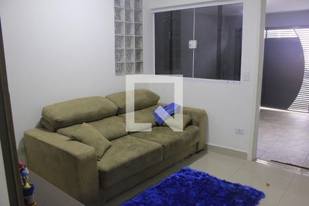 Sala de casa para alugar com 4 quartos, 180m² em Jardim Presidente Dutra, Guarulhos