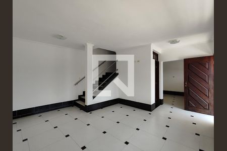 Sala de casa para alugar com 3 quartos, 140m² em Sítio Paredao, Ferraz de Vasconcelos