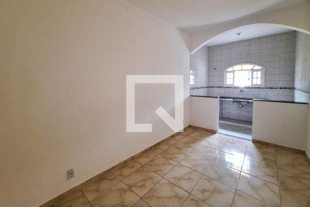 Casa para alugar com 64m², 2 quartos e 4 vagas Casa para alugar com 64m², 2 quartos e 4 vagasCozinha