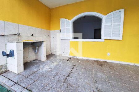 Casa para alugar com 64m², 2 quartos e 4 vagas Casa para alugar com 64m², 2 quartos e 4 vagasÁrea de Serviço