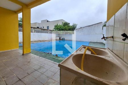 Casa para alugar com 64m², 2 quartos e 4 vagas Casa para alugar com 64m², 2 quartos e 4 vagasÁrea de Serviço