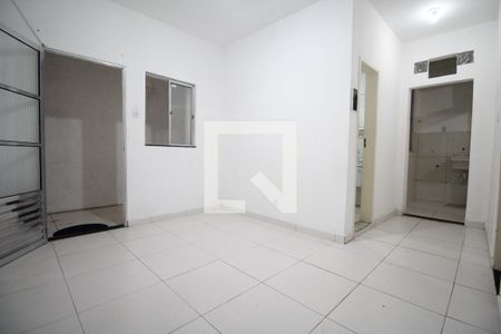 Sala de casa para alugar com 2 quartos, 60m² em Boca do Rio, Salvador