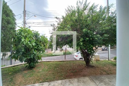 Vista da sala  de apartamento à venda com 2 quartos, 71m² em Vila Lemos, Campinas