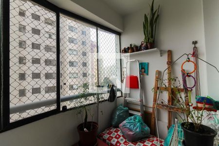 Varanda de apartamento à venda com 2 quartos, 56m² em Vila Bertioga, São Paulo