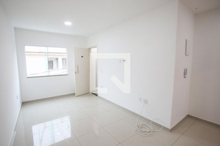 Sala de apartamento para alugar com 1 quarto, 50m² em Taquara, Rio de Janeiro