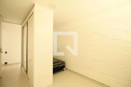 Quarto 1 de casa à venda com 6 quartos, 300m² em Jardim Morumbi, São Paulo