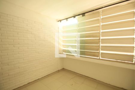 Quarto 1 de casa à venda com 6 quartos, 300m² em Jardim Morumbi, São Paulo