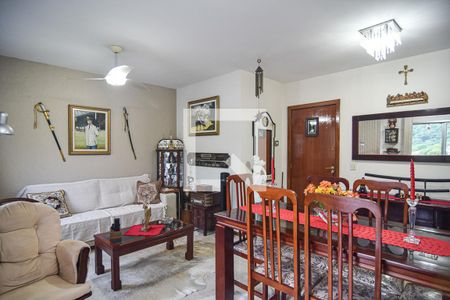 Sala de apartamento à venda com 2 quartos, 76m² em Cantagalo, Niterói