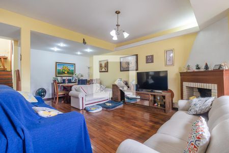 Sala de casa para alugar com 3 quartos, 320m² em Santo Antônio, Porto Alegre