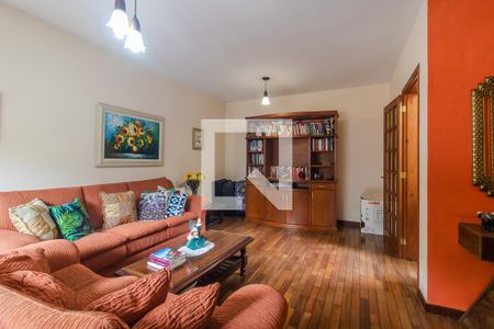 Sala de casa para alugar com 3 quartos, 320m² em Santo Antônio, Porto Alegre