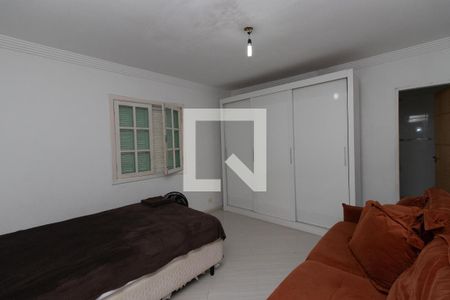 Quarto Suíte 1 de casa à venda com 4 quartos, 200m² em Vila Paiva, São Paulo