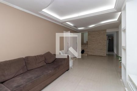 Sala de casa à venda com 4 quartos, 200m² em Vila Paiva, São Paulo