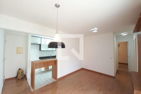 Sala de apartamento para alugar com 3 quartos, 75m² em Chácara Prado, Campinas