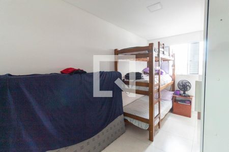 Quarto Suíte 1 de casa para alugar com 2 quartos, 65m² em Jardim Maringa, São Paulo