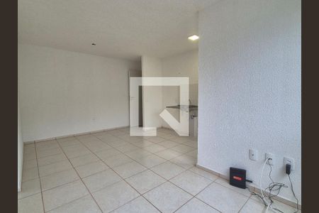 Sala de apartamento para alugar com 2 quartos, 42m² em Vargem Grande, Rio de Janeiro