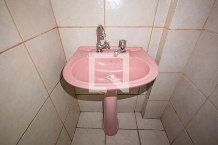 Banheiro da Suíte de casa para alugar com 1 quarto, 46m² em Umuarama, Osasco