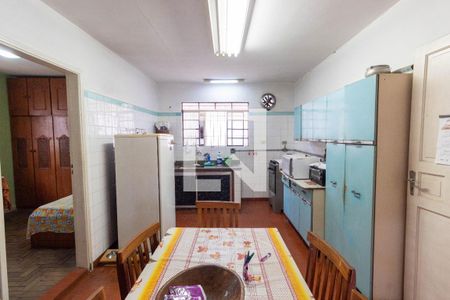 Casa à venda com 150m², 4 quartos e 1 vaga Casa à venda com 150m², 4 quartos e 1 vagaCozinha