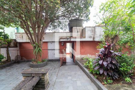 Casa à venda com 150m², 4 quartos e 1 vaga Casa à venda com 150m², 4 quartos e 1 vagaQuintal