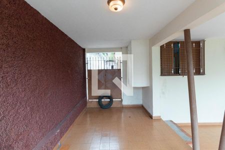 Casa à venda com 150m², 4 quartos e 1 vaga Casa à venda com 150m², 4 quartos e 1 vagaGaragem