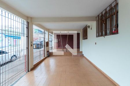Casa à venda com 150m², 4 quartos e 1 vaga Casa à venda com 150m², 4 quartos e 1 vagaGaragem