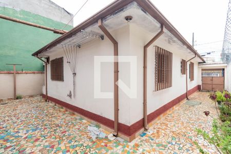 Casa à venda com 150m², 4 quartos e 1 vaga Casa à venda com 150m², 4 quartos e 1 vagaQuintal