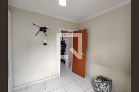 Quarto 2 de apartamento para alugar com 2 quartos, 55m² em Parque Sao Francisco, Ferraz de Vasconcelos