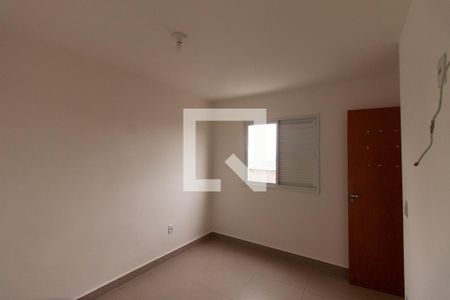 Quarto 1 de apartamento para alugar com 1 quarto, 4544m² em Vila Ivone, São Paulo