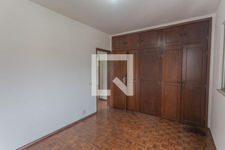 Suíte de apartamento à venda com 3 quartos, 110m² em Santo Antônio, Belo Horizonte